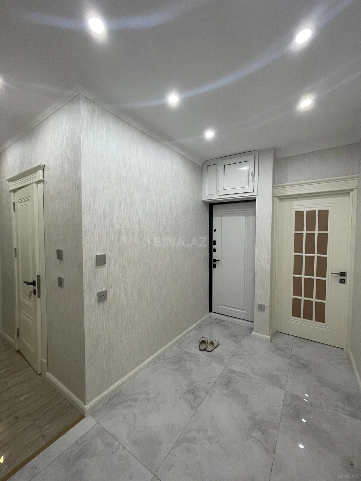 Satılır 4 otaqlı mənzil 100 m²