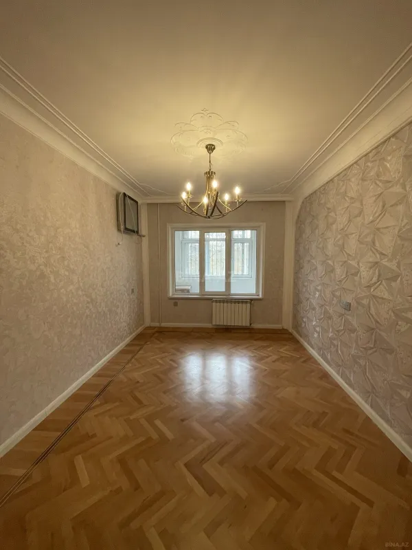 Satılır 4 otaqlı mənzil 100 m²