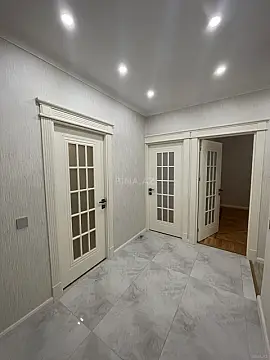 Satılır 4 otaqlı mənzil 100 m²