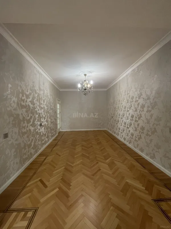 Satılır 4 otaqlı mənzil 100 m²