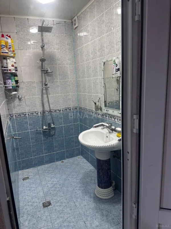 Satılır 4 otaqlı mənzil 110 m²