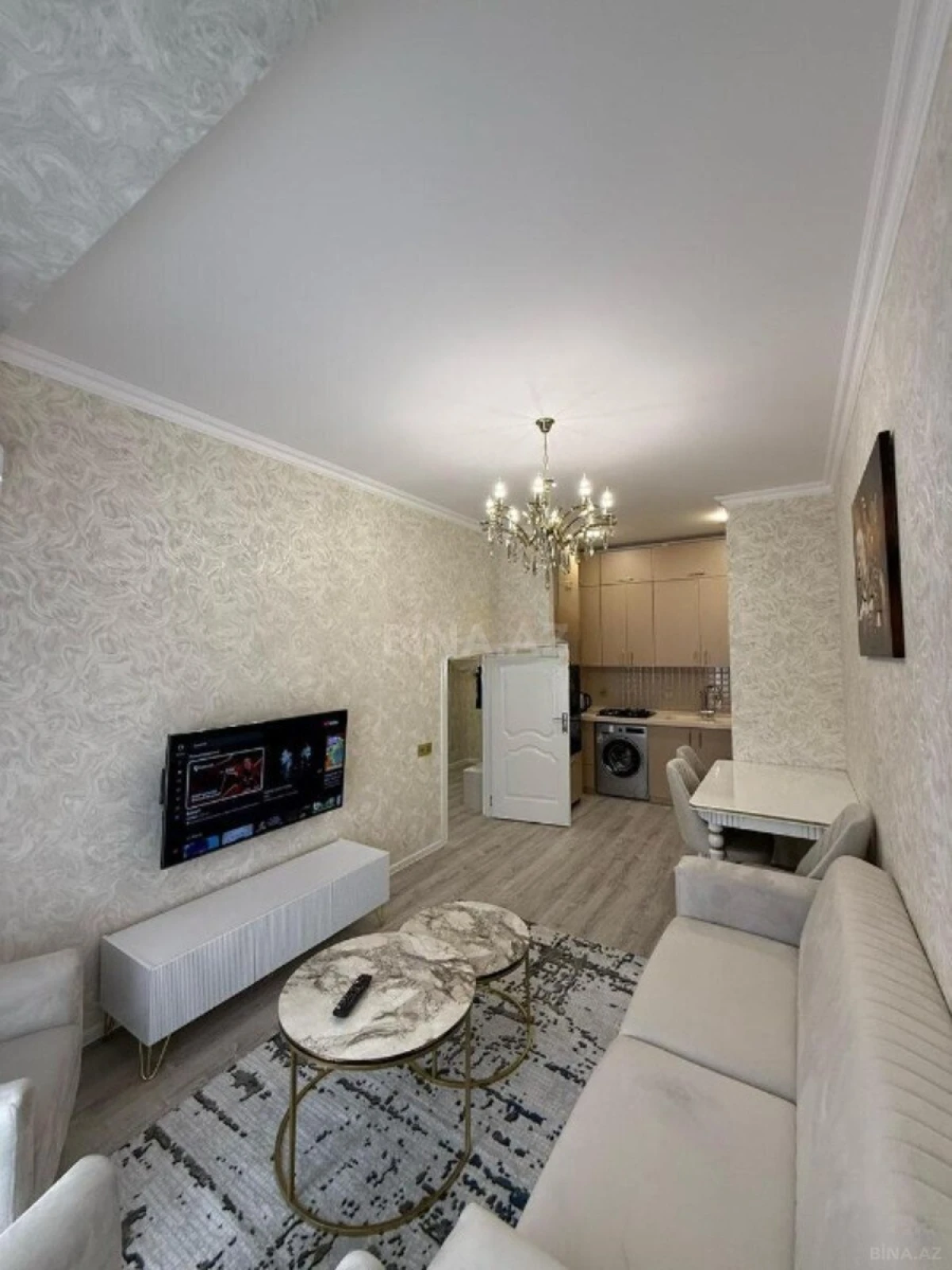 Kirayə verilir 2 otaqlı mənzil 65 m²