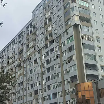 Satılır 3 otaqlı mənzil 110 m²