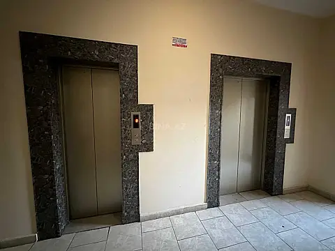 Satılır 3 otaqlı mənzil 110 m²