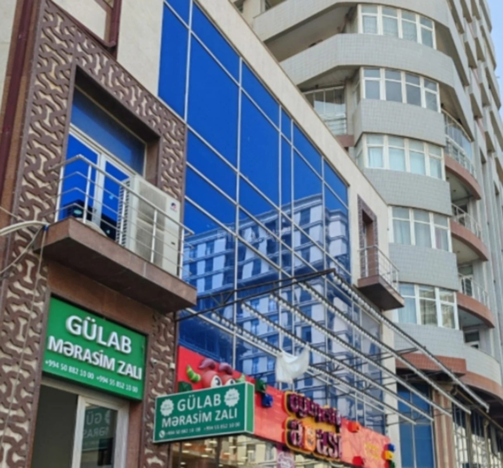 Satılır 3 otaqlı mənzil 110 m²