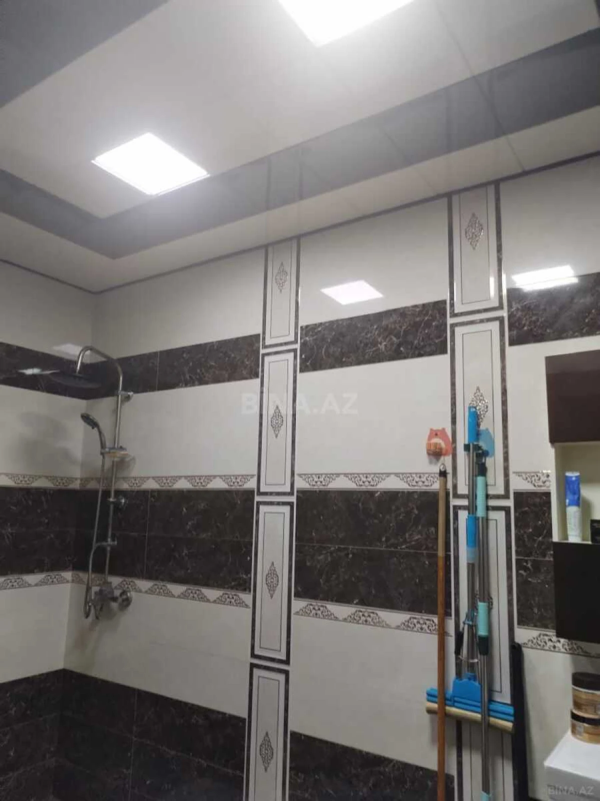 Satılır 3 otaqlı mənzil 110 m²