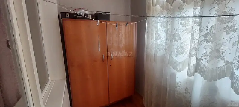 Satılır 5 otaqlı mənzil 120 m²