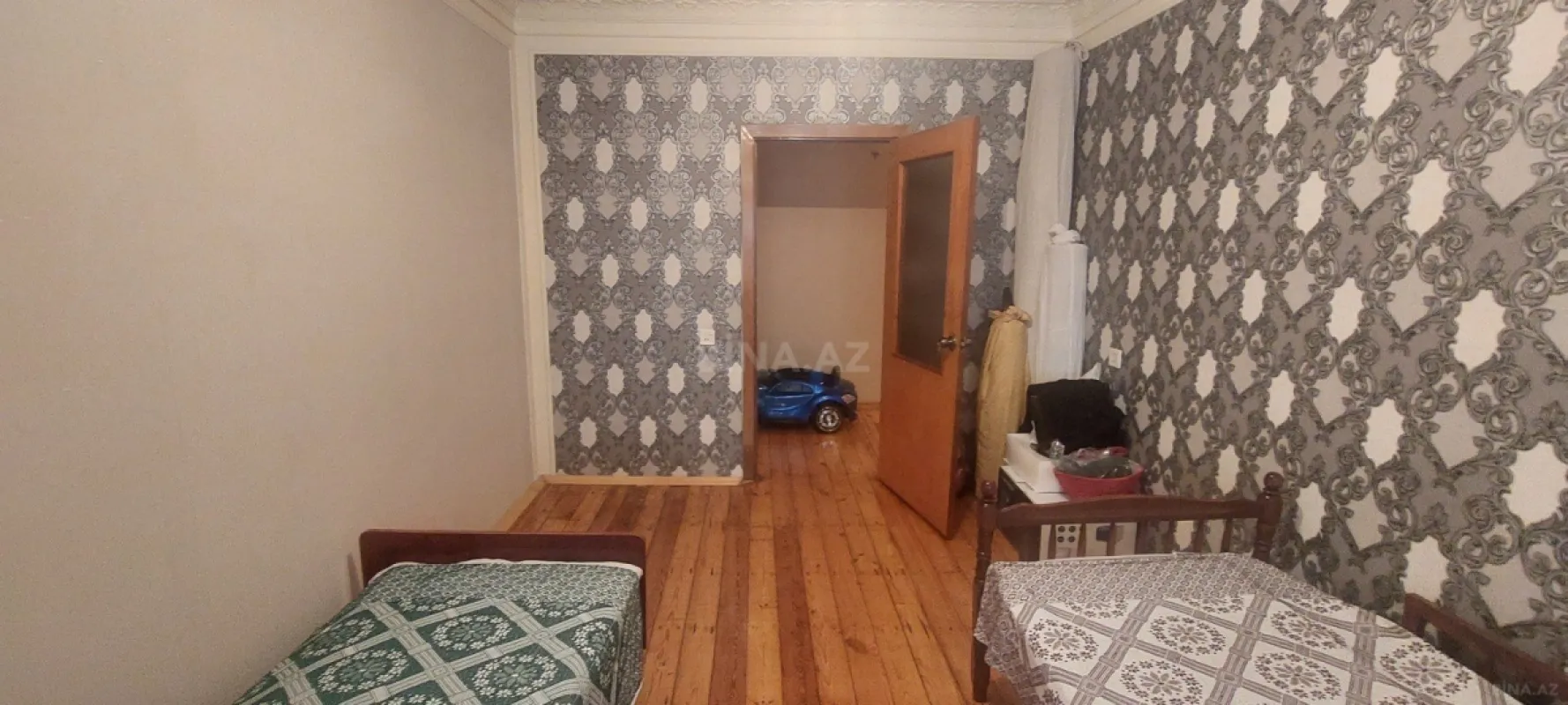 Satılır 5 otaqlı mənzil 120 m²
