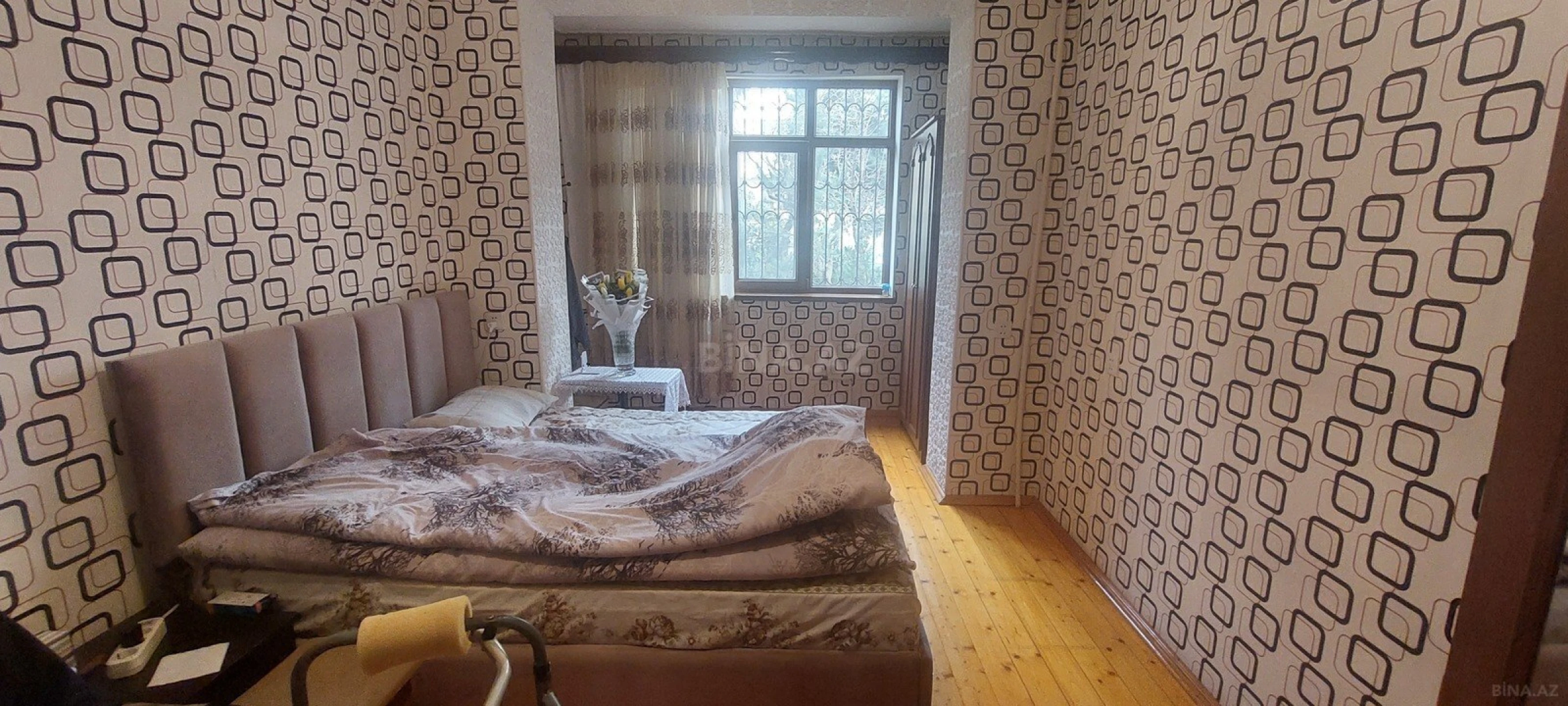 Satılır 5 otaqlı mənzil 120 m²