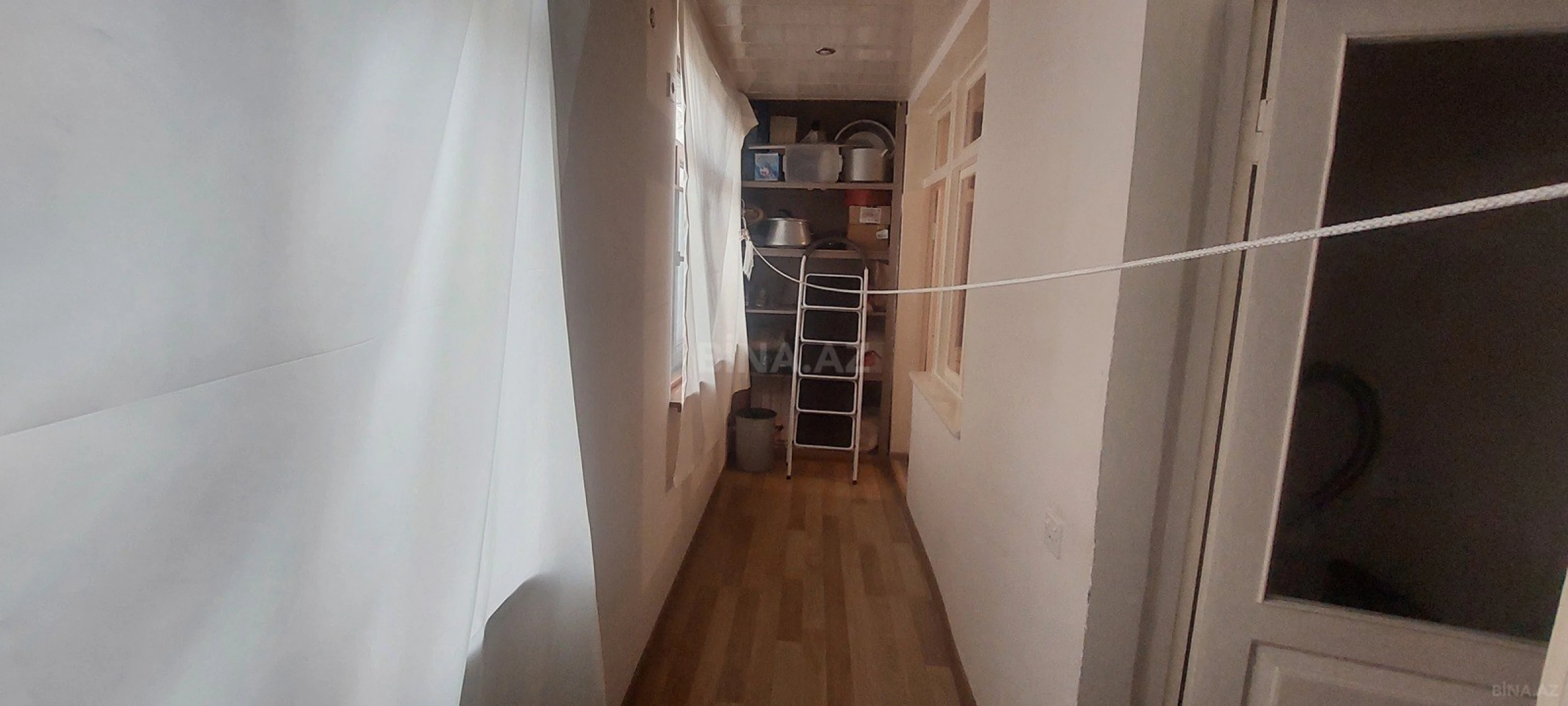 Satılır 5 otaqlı mənzil 120 m²