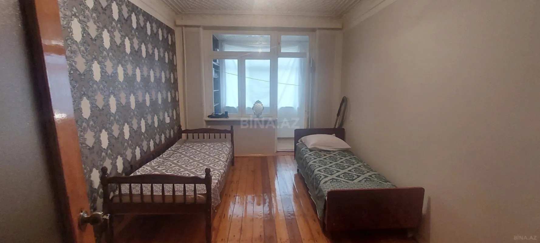 Satılır 5 otaqlı mənzil 120 m²