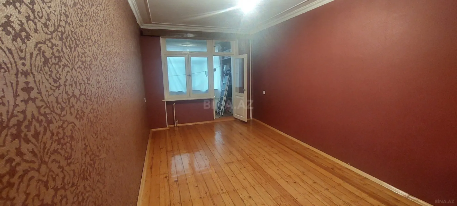 Satılır 5 otaqlı mənzil 120 m²