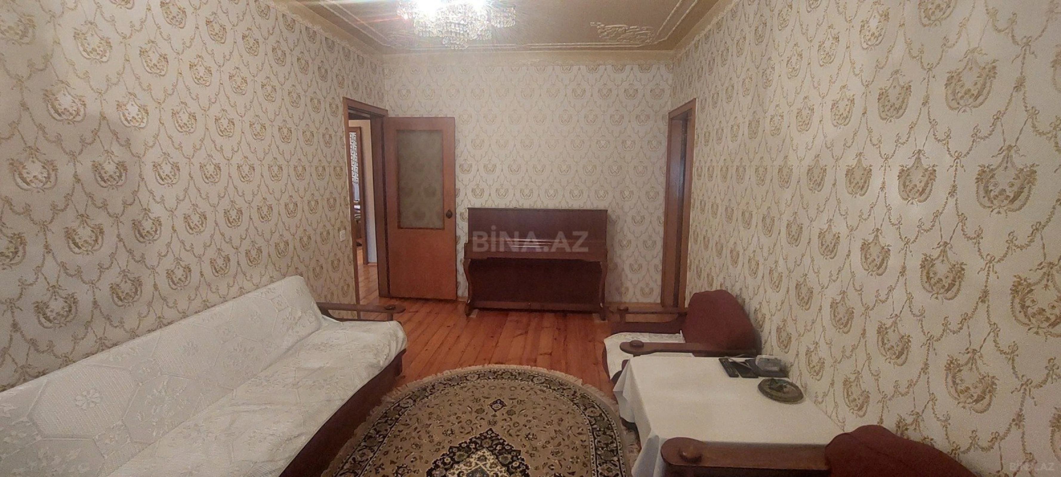Satılır 5 otaqlı mənzil 120 m²
