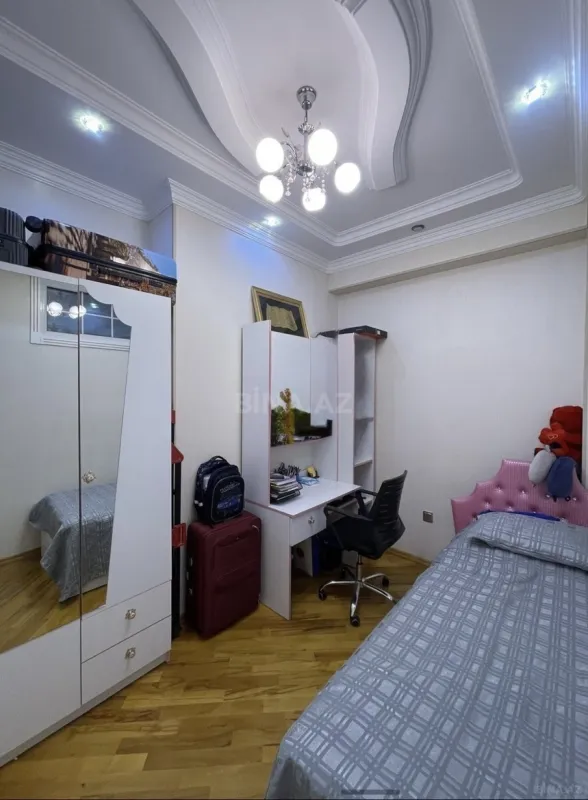 Satılır 3 otaqlı mənzil 84 m²