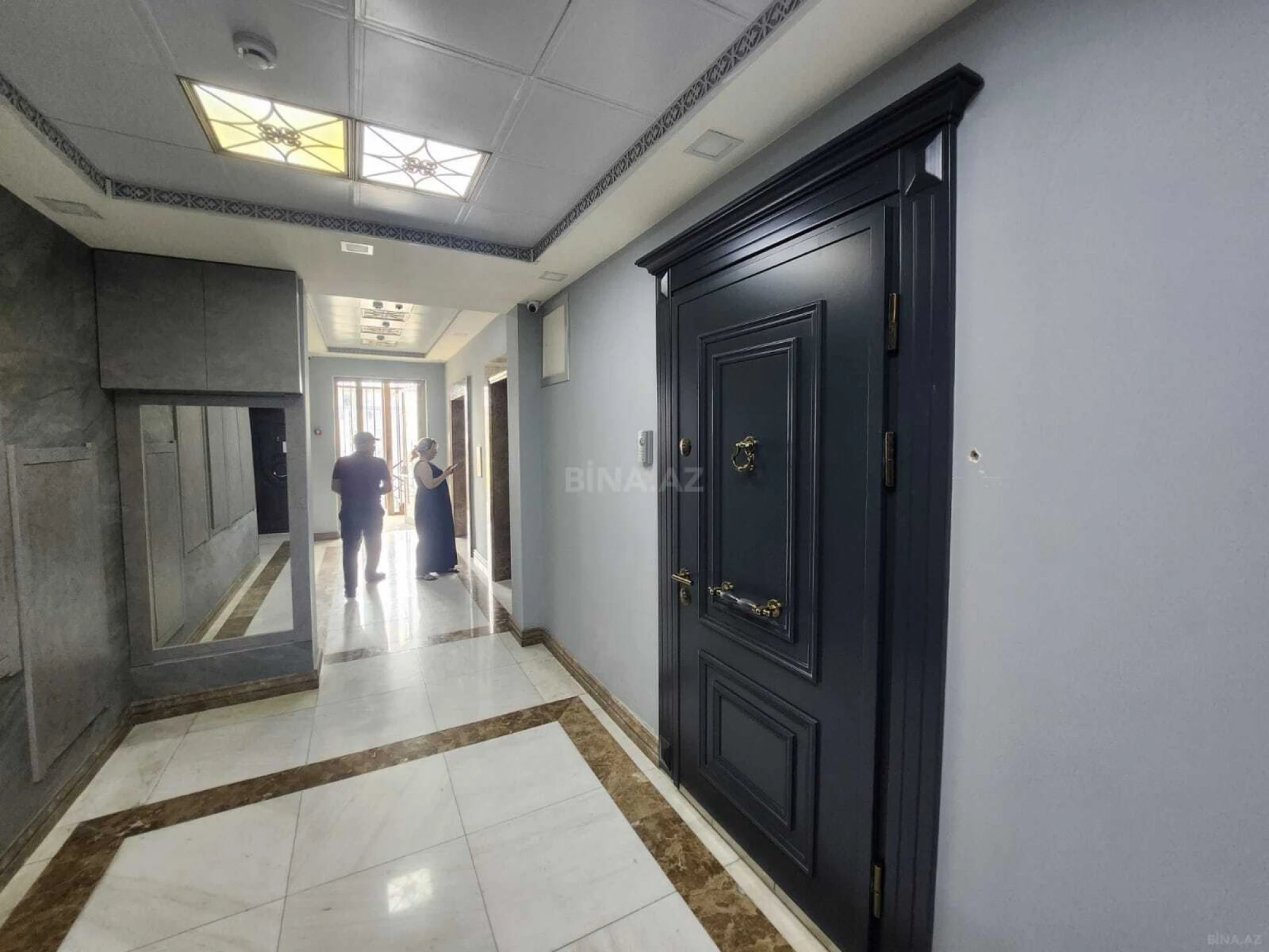 Kirayə verilir 3 otaqlı mənzil 172 m²