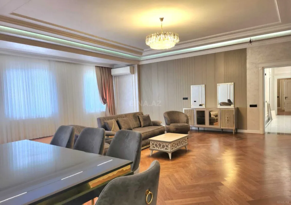 Kirayə verilir 3 otaqlı mənzil 172 m²