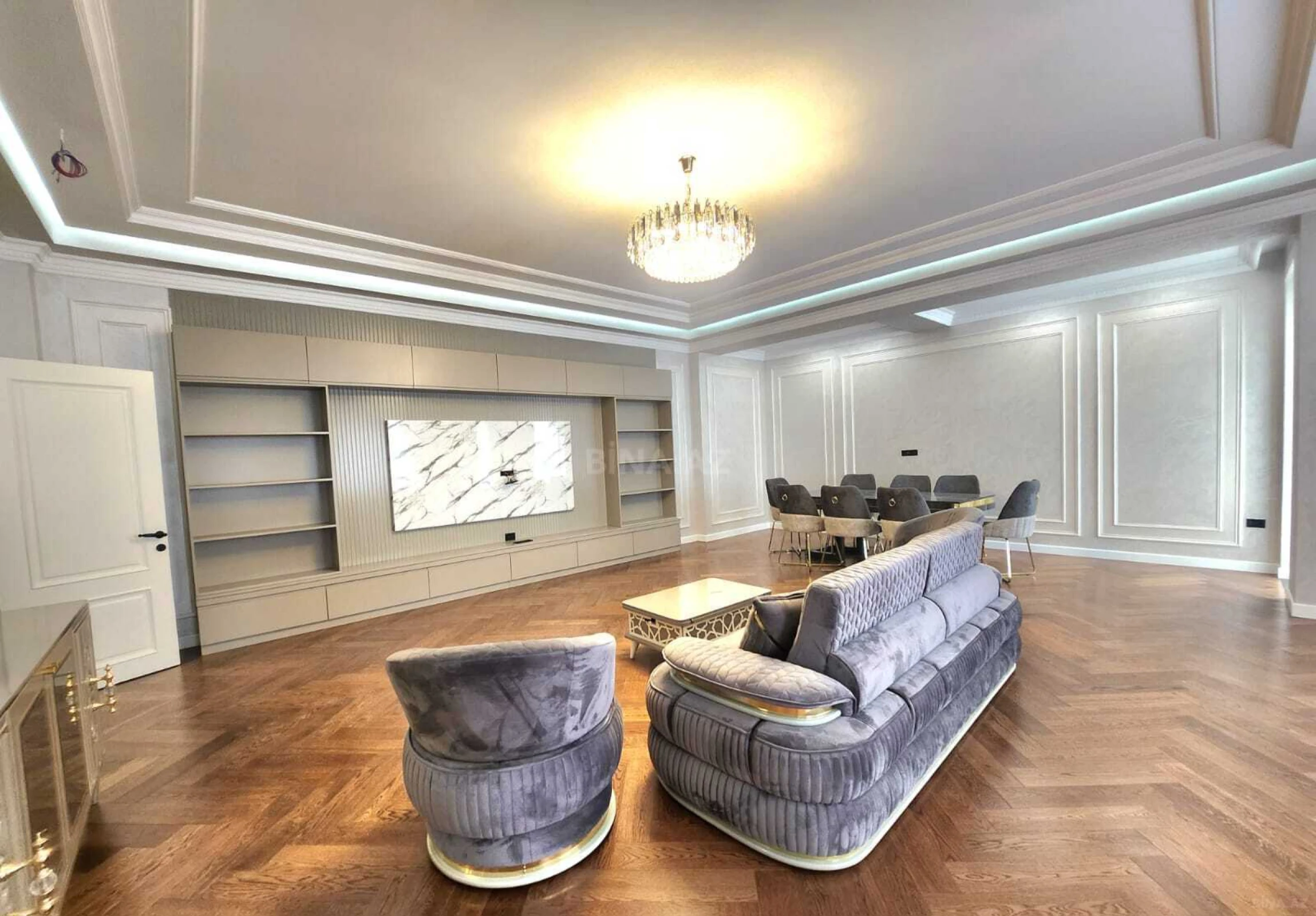 Kirayə verilir 3 otaqlı mənzil 172 m²