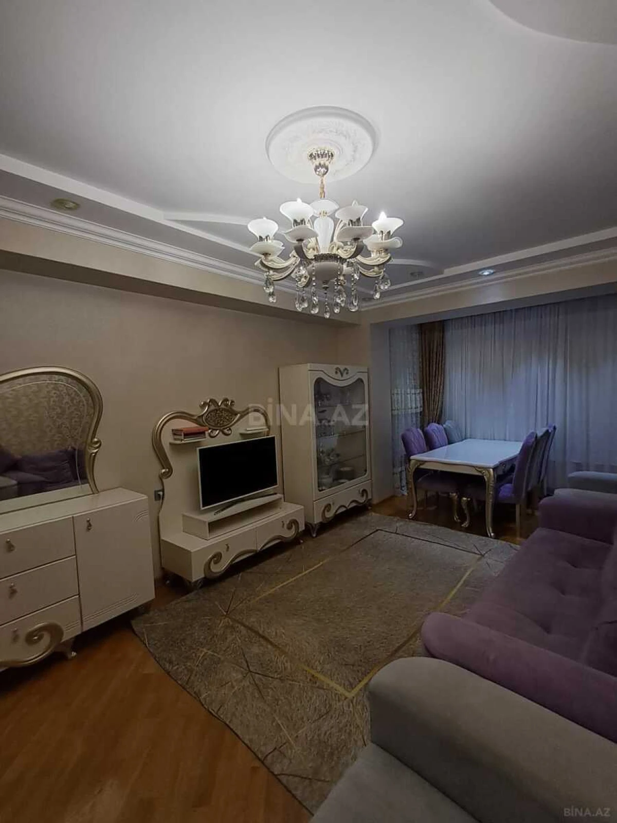 Satılır 2 otaqlı mənzil 83 m²