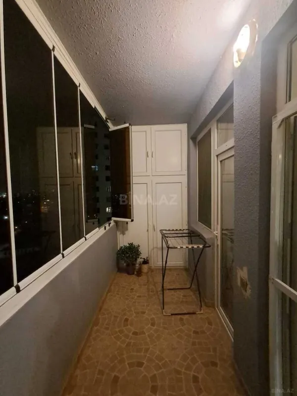 Satılır 2 otaqlı mənzil 83 m²
