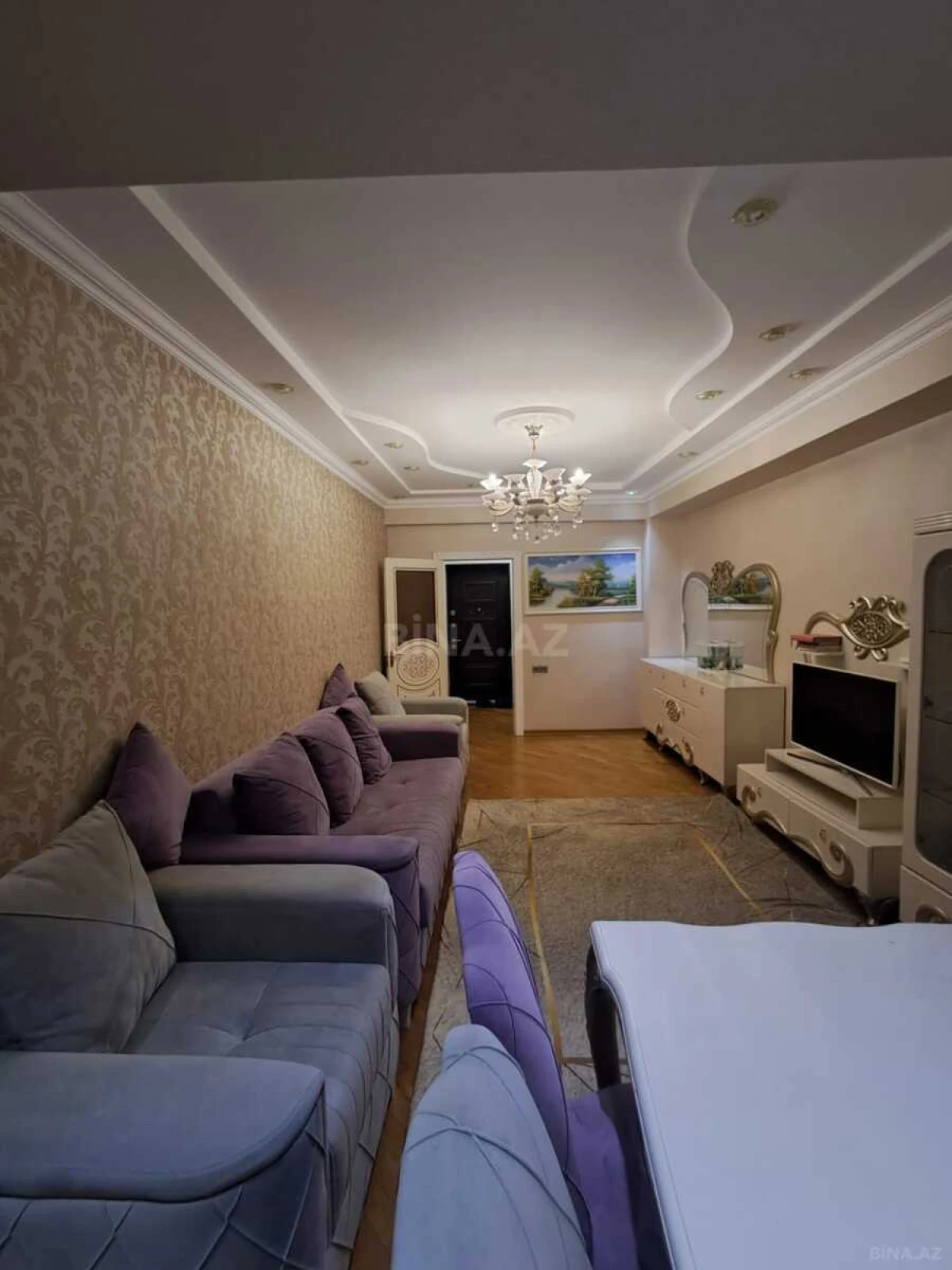 Satılır 2 otaqlı mənzil 83 m²