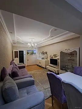 Satılır 2 otaqlı mənzil 83 m²