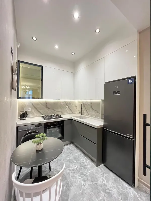 Kirayə verilir 2 otaqlı mənzil 56 m²