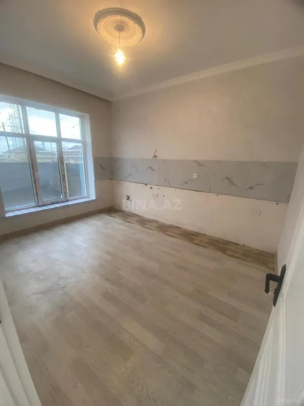 Satılır 4 otaqlı həyət evi 100 m²