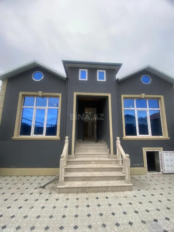Satılır 4 otaqlı həyət evi 100 m²