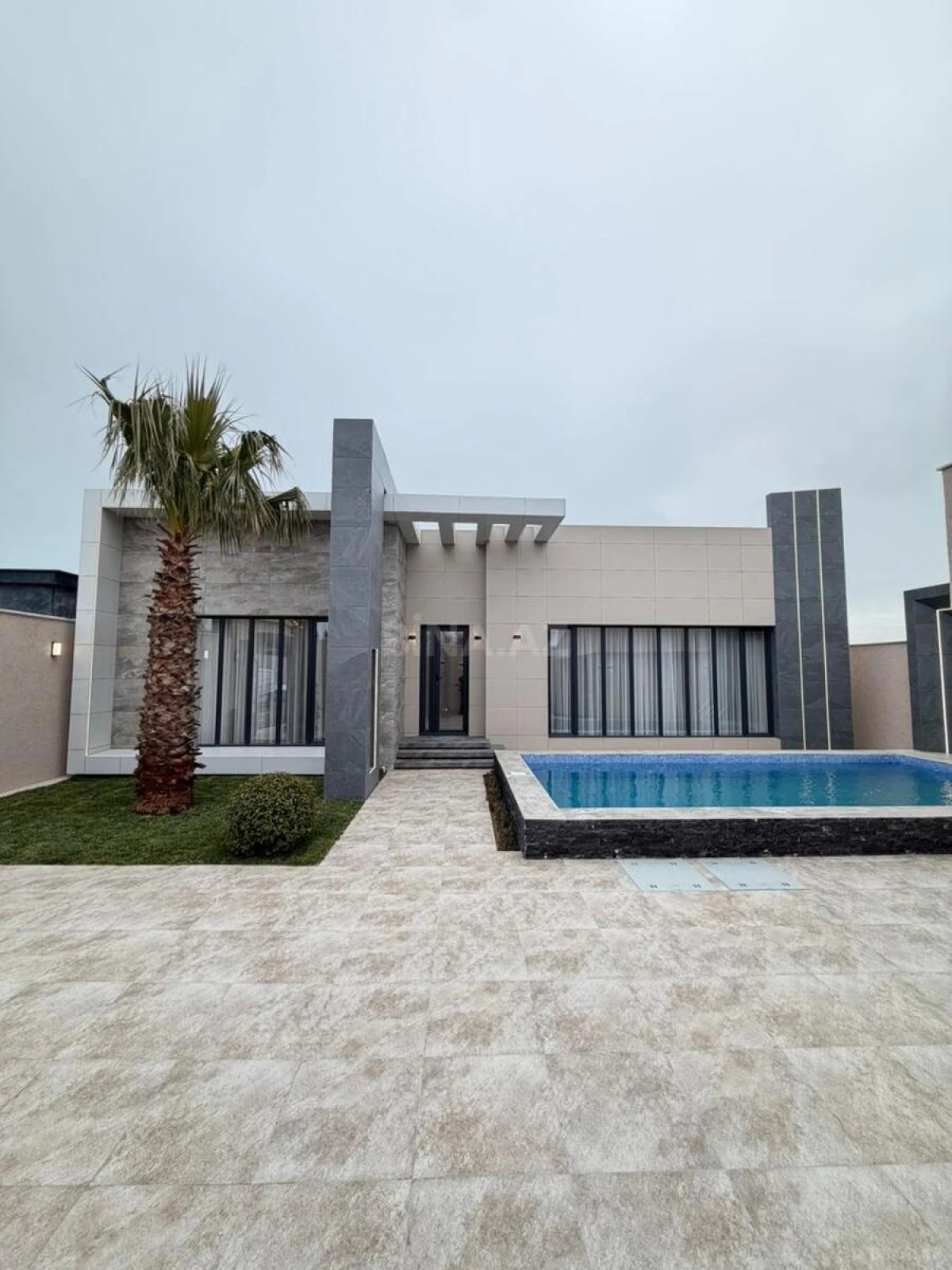 Satılır 4 otaqlı həyət evi 160 m²