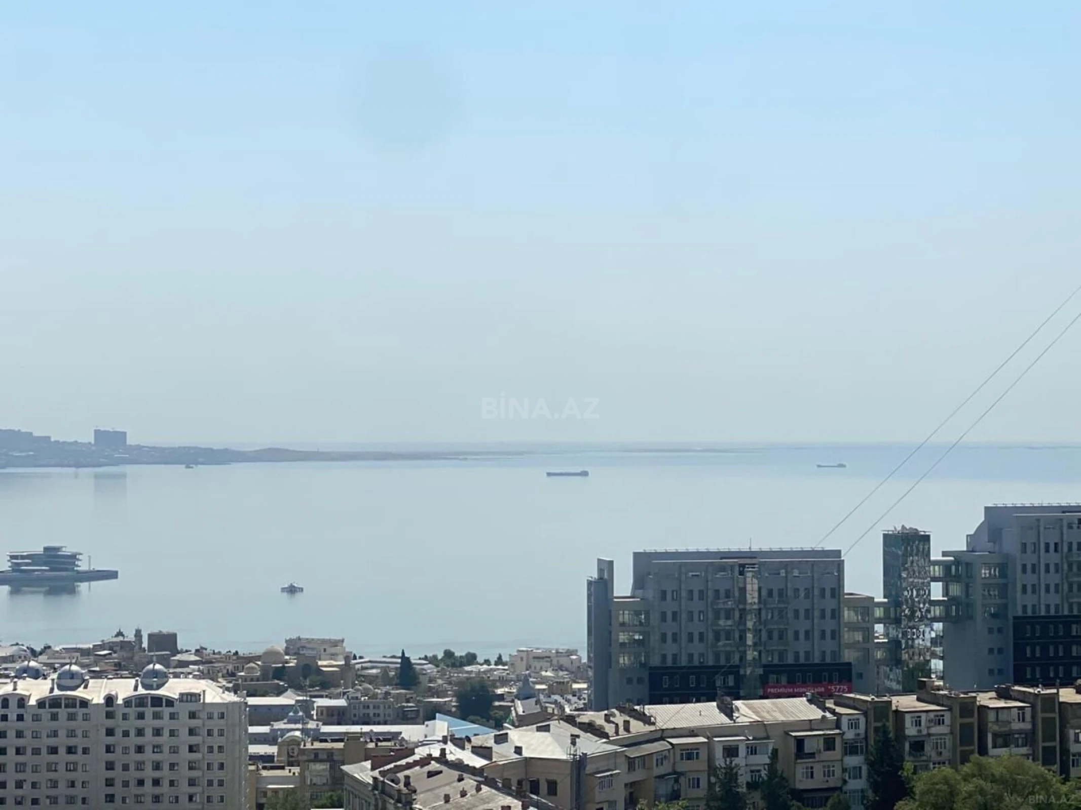 Satılır 4 otaqlı mənzil 185 m²