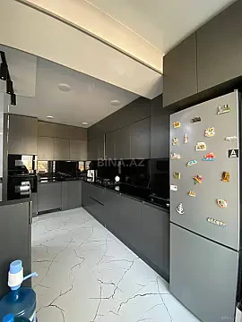 Kirayə verilir 3 otaqlı mənzil 98 m²