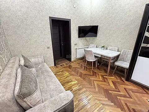 Kirayə verilir 1 otaqlı mənzil 50 m²