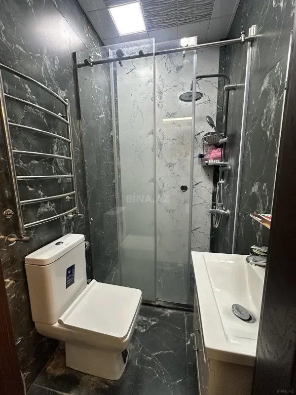 Satılır 7 otaqlı həyət evi 550 m²