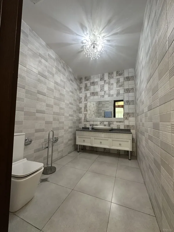Satılır 7 otaqlı həyət evi 550 m²