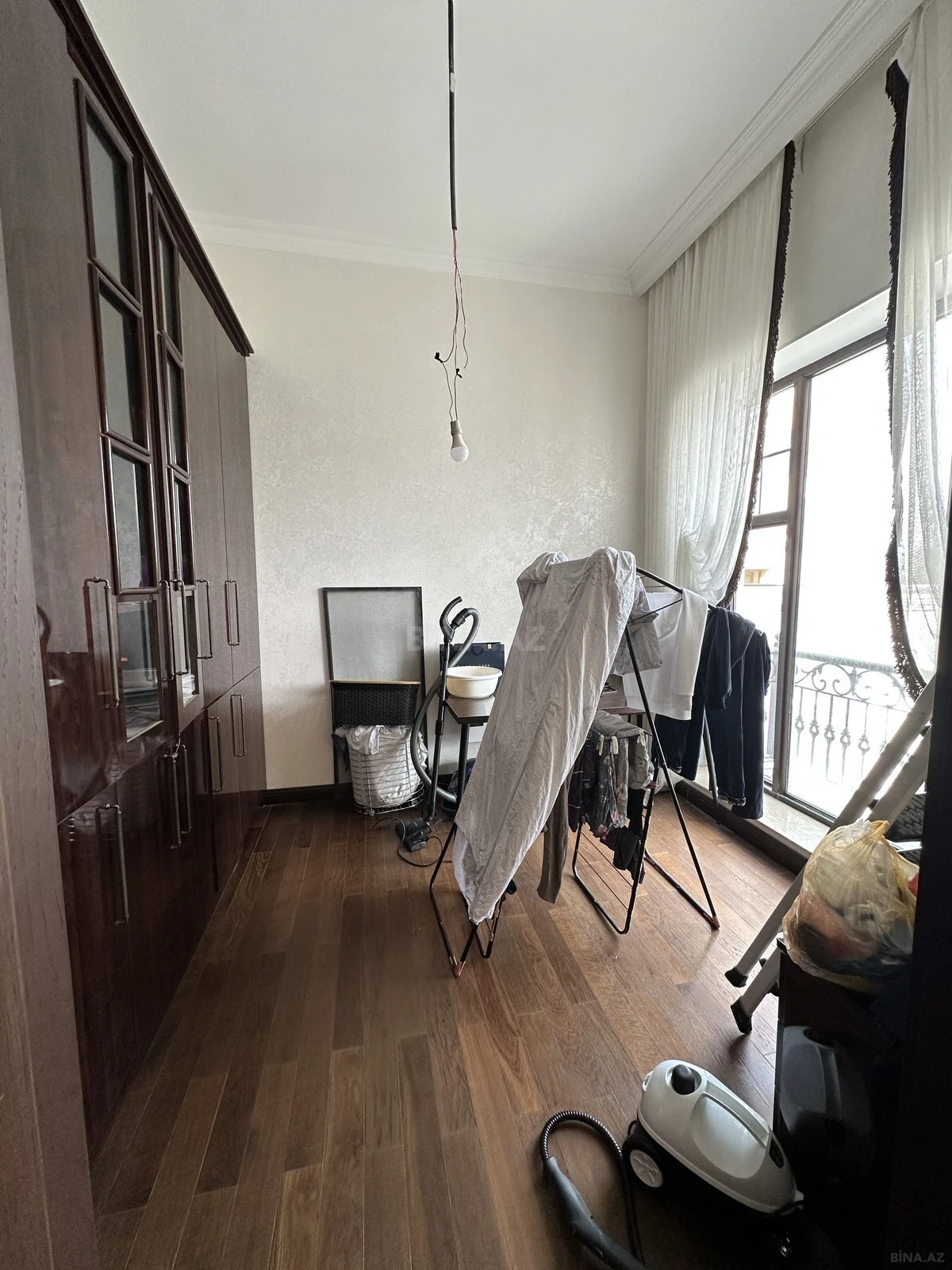 Satılır 7 otaqlı həyət evi 550 m²