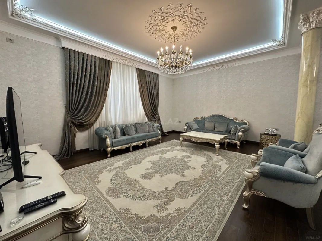 Satılır 7 otaqlı həyət evi 550 m²
