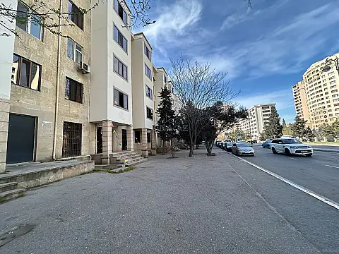 Satılır 3 otaqlı mənzil 65 m² — Bakı, İnşaatçılar 3 otaq 65.00 m²