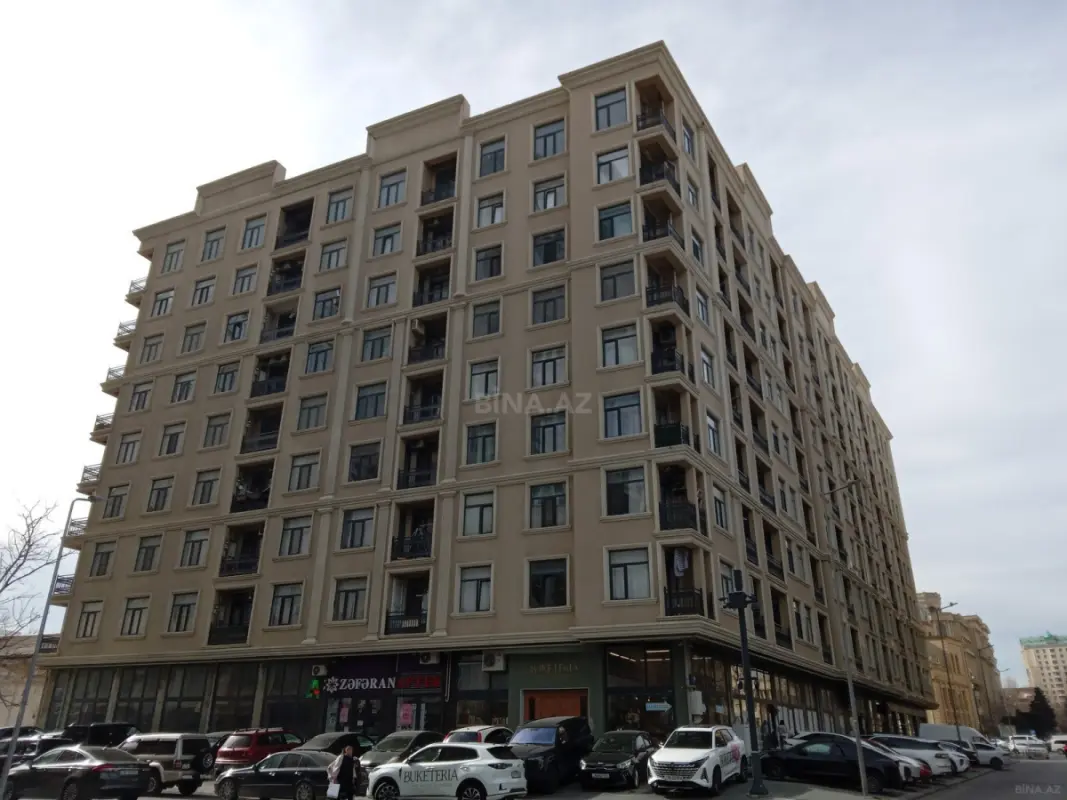 Satılır 3 otaqlı mənzil 146 m²