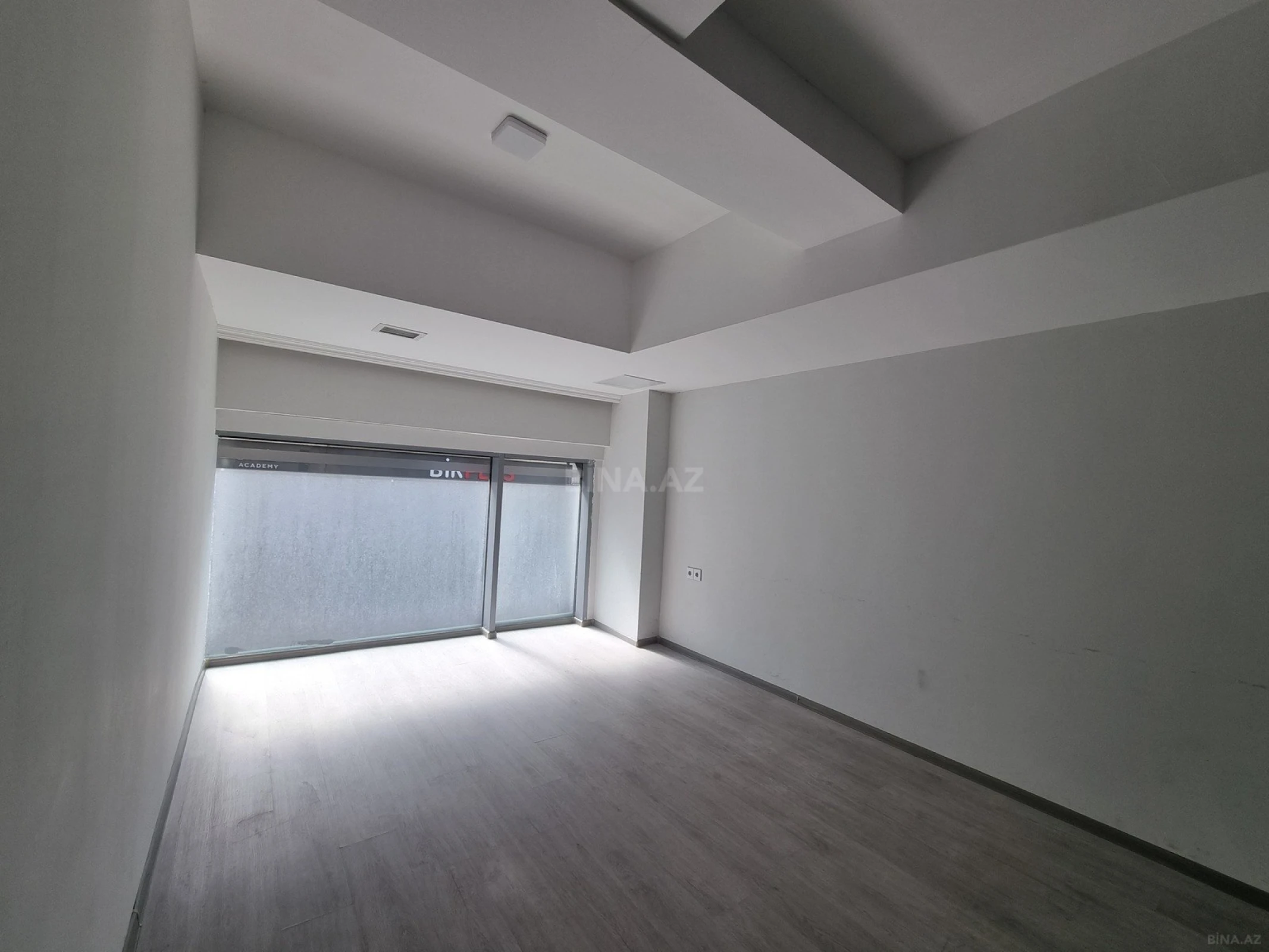 Kirayə verilir obyekt 260 m²