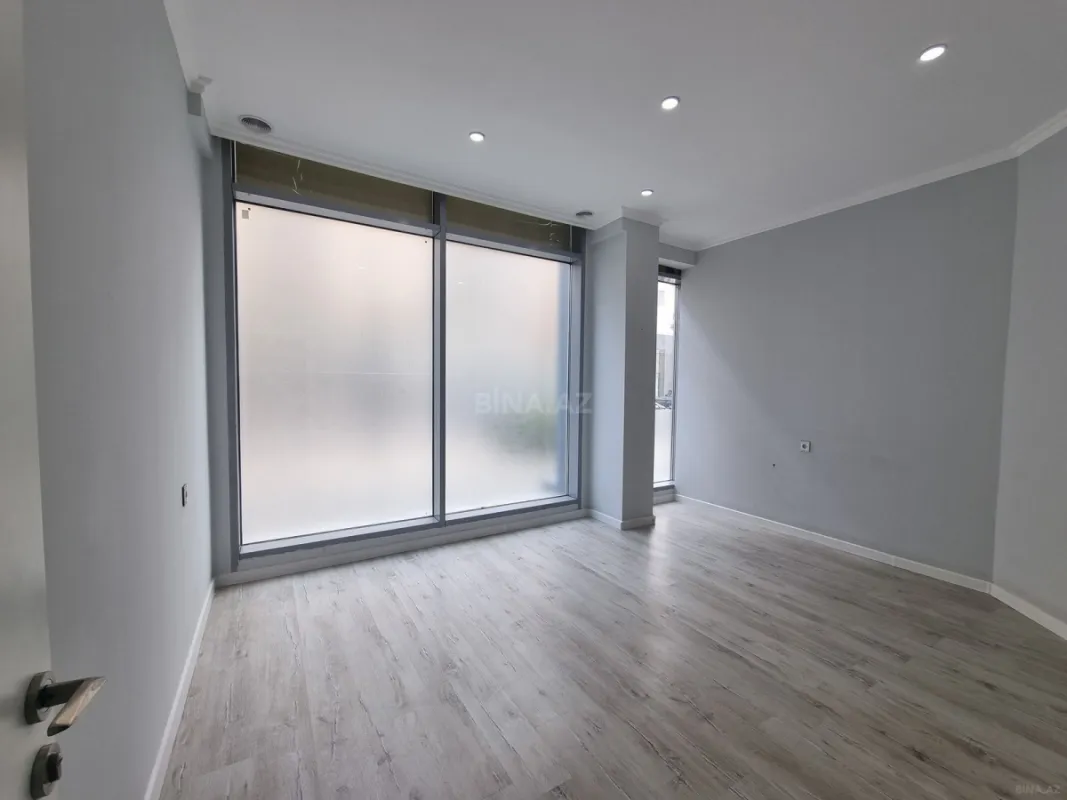 Kirayə verilir obyekt 260 m²