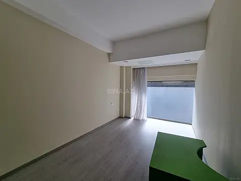 Kirayə verilir obyekt 260 m²