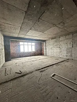 Satılır 4 otaqlı mənzil 234 m²