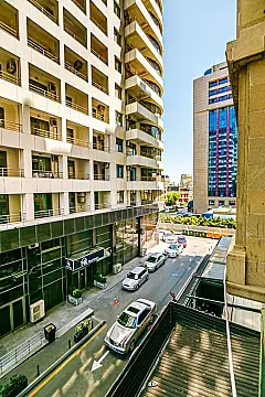 Satılır 4 otaqlı mənzil 178 m²
