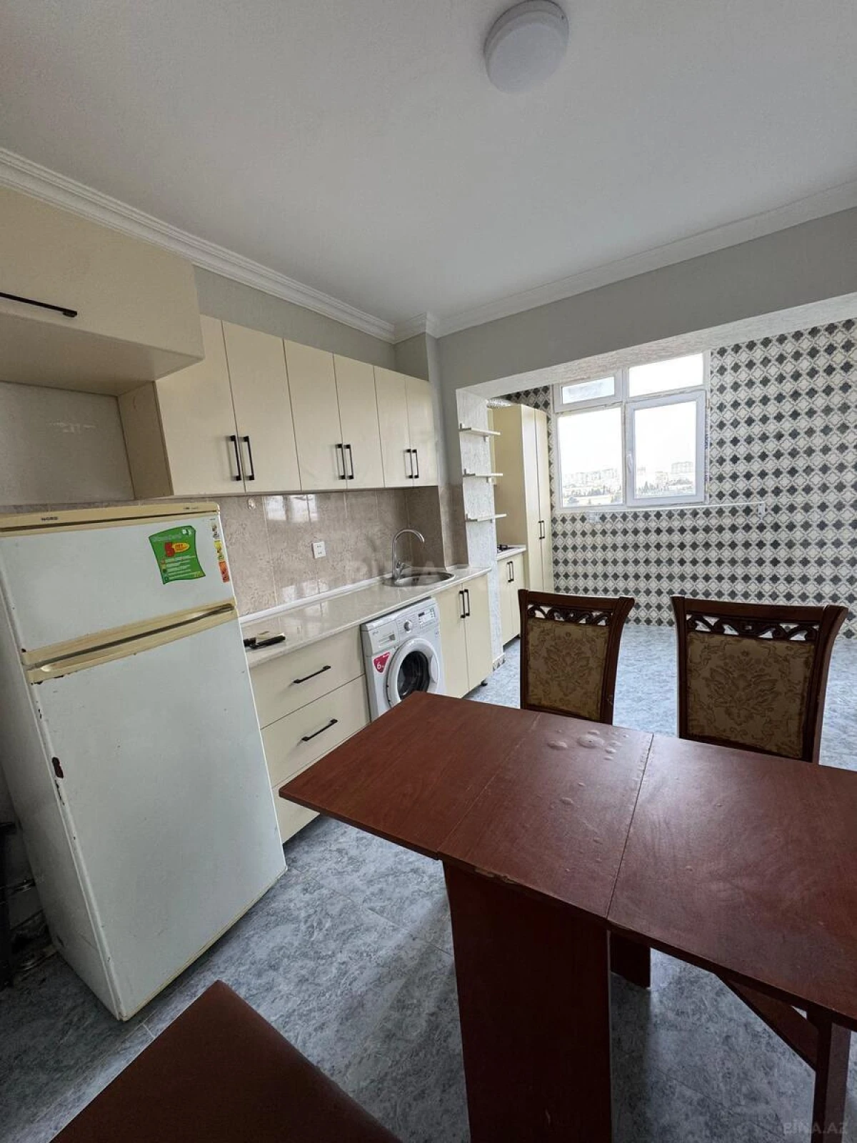 Satılır 2 otaqlı mənzil 55 m²