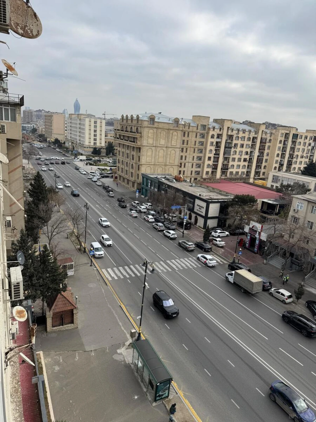 Satılır 2 otaqlı mənzil 55 m²