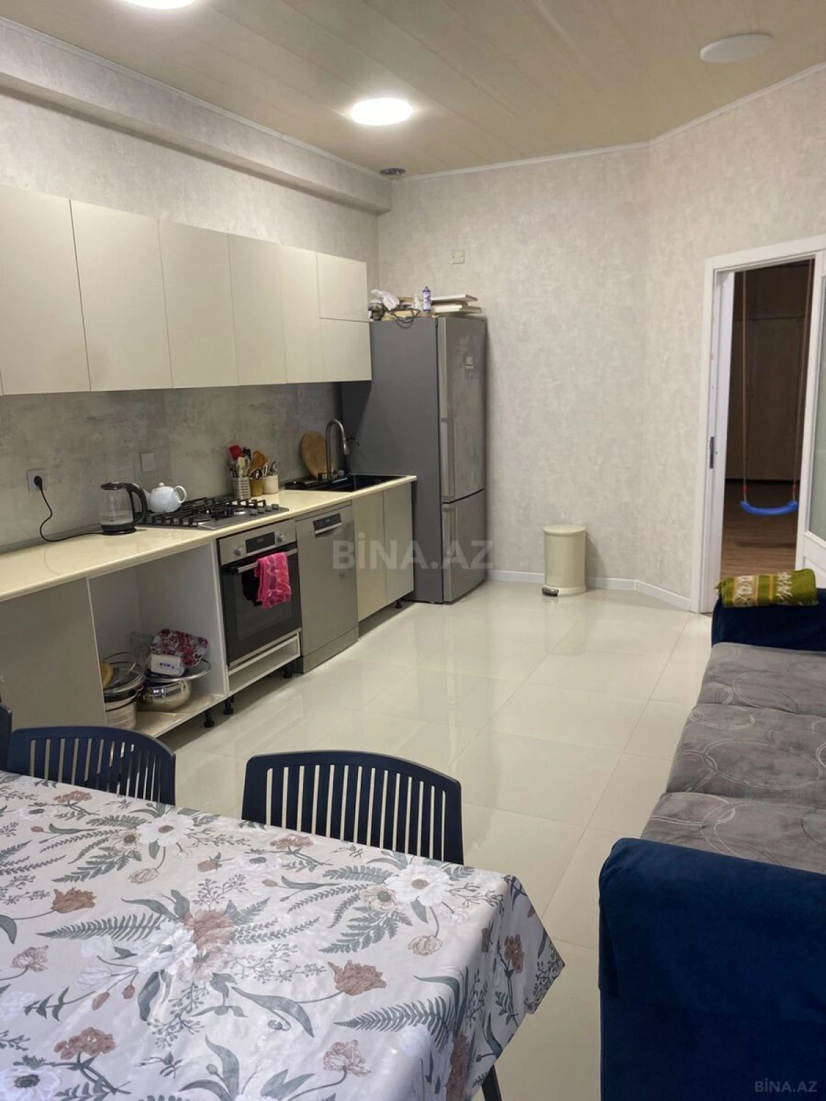 Satılır 2 otaqlı mənzil 85 m²