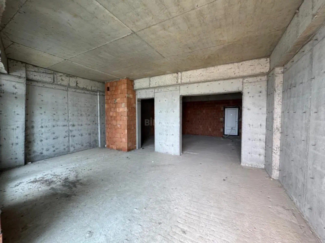 Satılır 3 otaqlı mənzil 116 m²