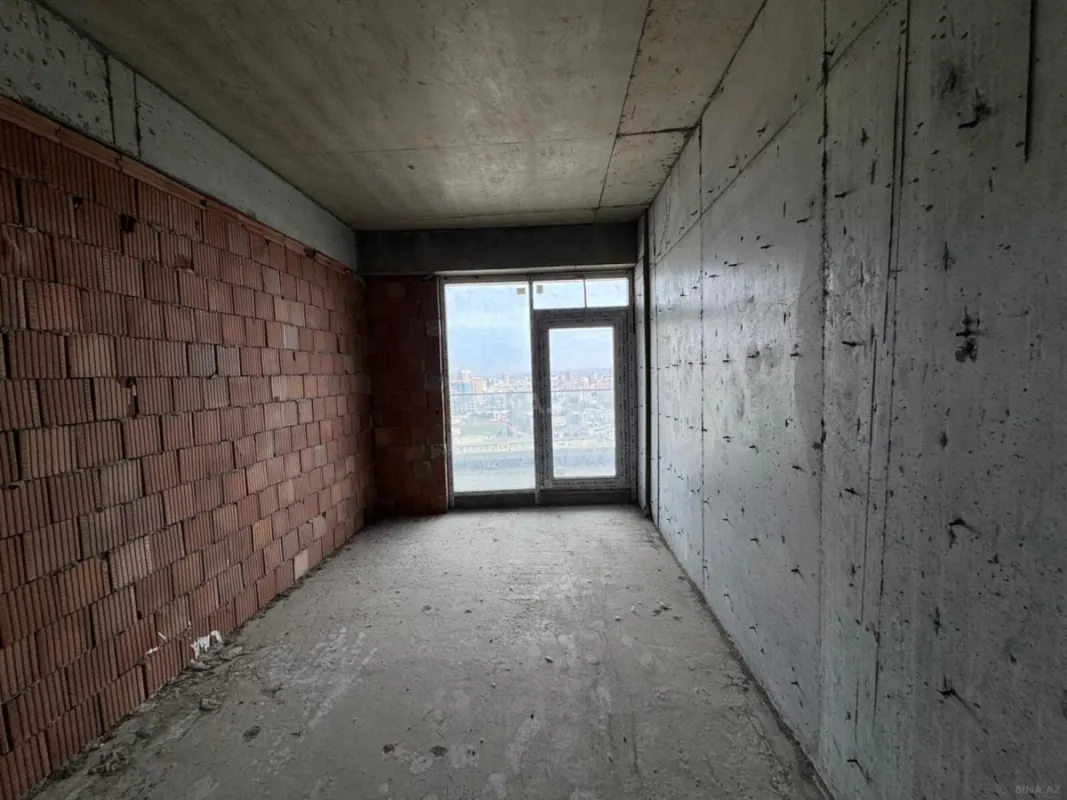 Satılır 3 otaqlı mənzil 116 m²