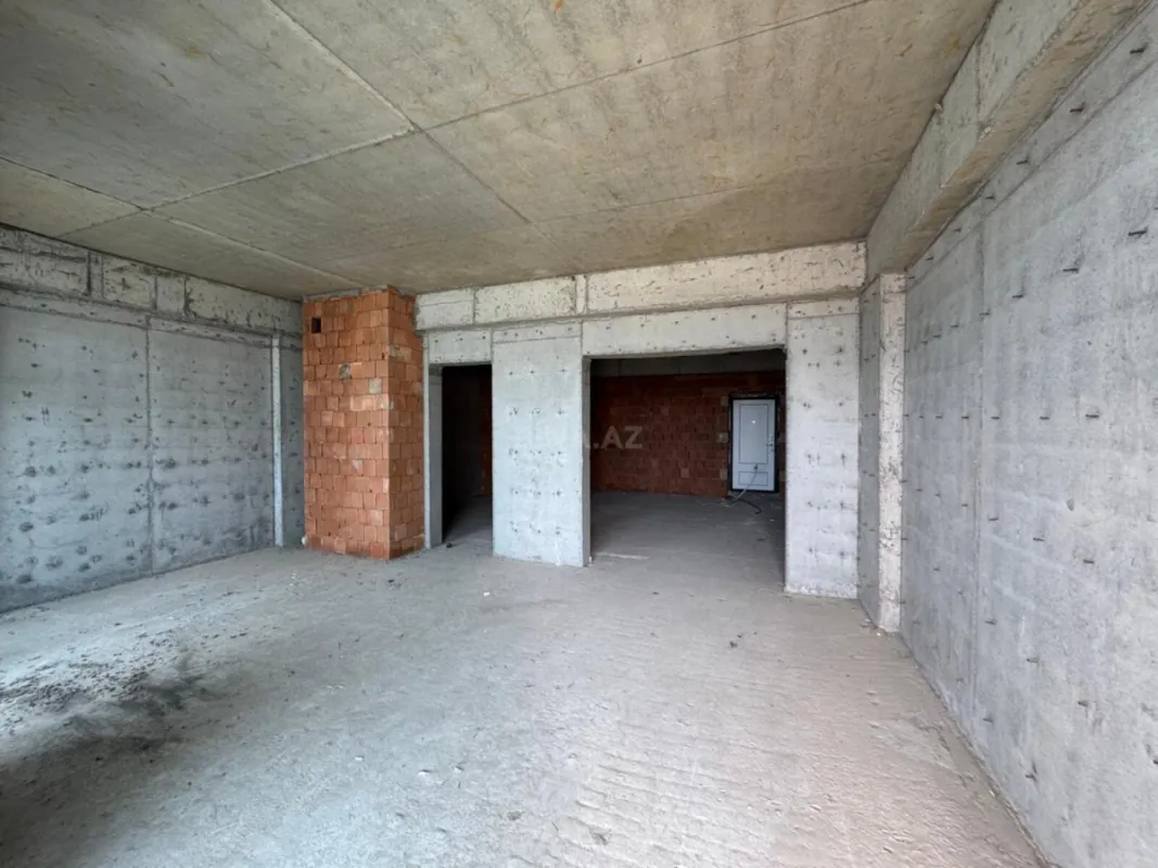 Satılır 3 otaqlı mənzil 116 m²