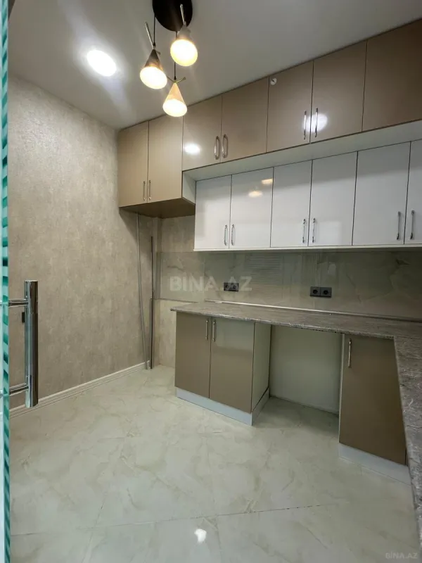 Satılır 3 otaqlı mənzil 94 m²